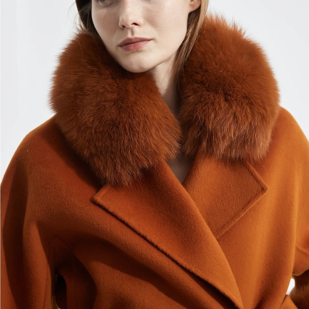 Pissenlit Cashmere Coat with Detachable Fur Collar & Cuffs - Picture 6 of 7